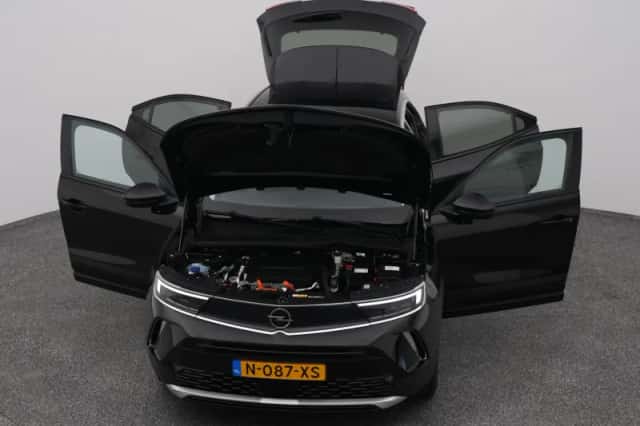 Opel Mokka-e (2021) thumbnail 28