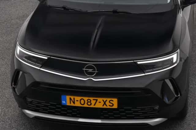Opel Mokka-e (2021) thumbnail 31