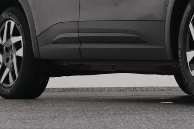 Opel Mokka-e (2021) thumbnail 39