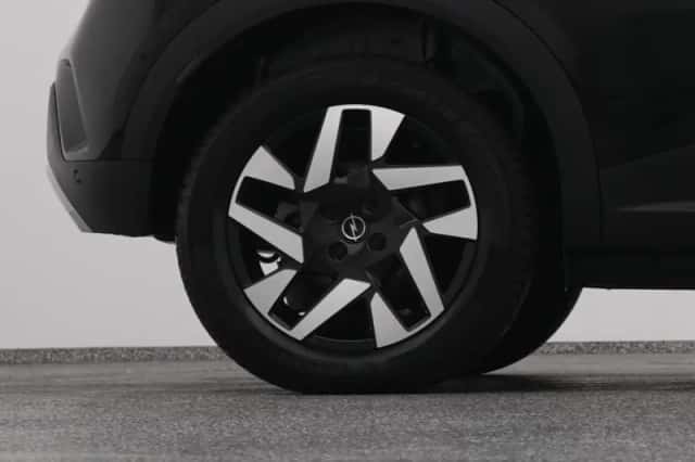 Opel Mokka-e (2021) thumbnail 42