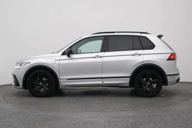 Volkswagen Tiguan (2023) thumbnail 13