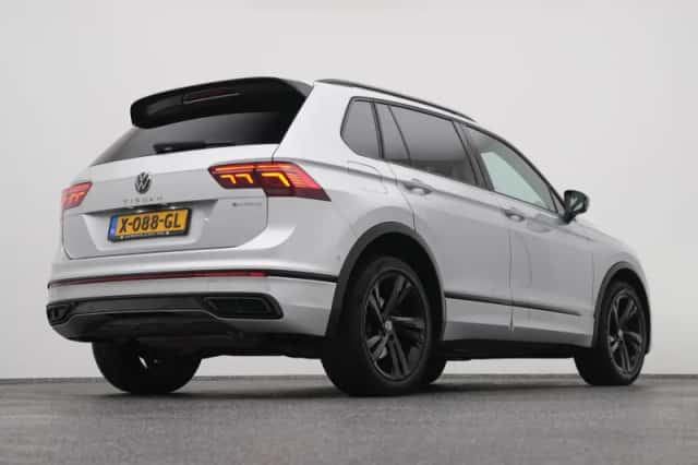 Volkswagen Tiguan (2023) thumbnail 16