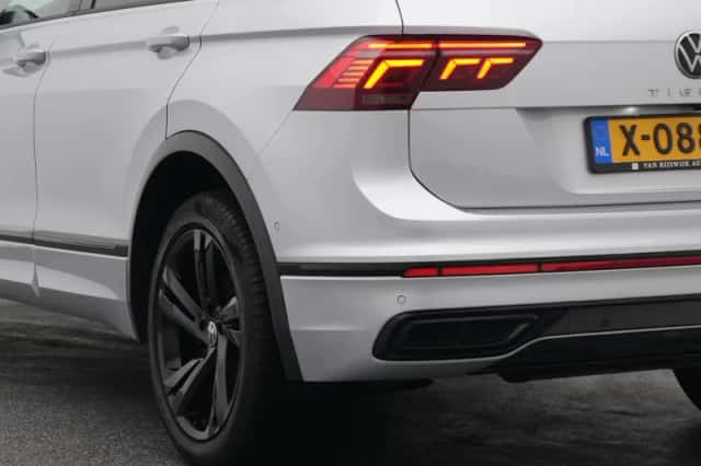 Volkswagen Tiguan (2023) thumbnail 18