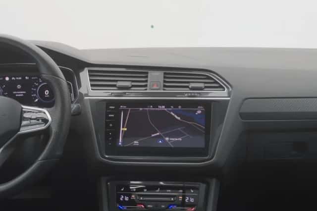 Volkswagen Tiguan (2023) thumbnail 8