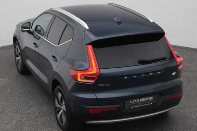 Volvo XC40 (2022) thumbnail 25