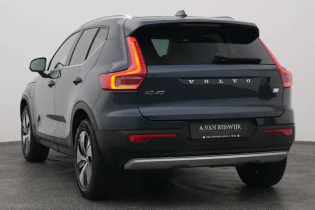 Volvo XC40 (2022) thumbnail 5