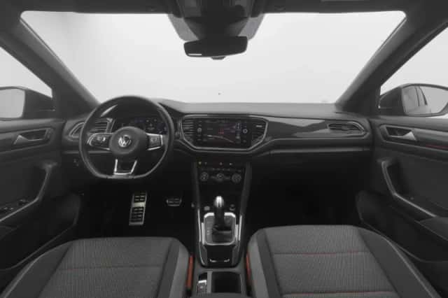 Volkswagen T-Roc (2020) thumbnail 3