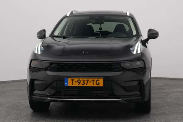 Lynk & Co 01 (2023) thumbnail 9