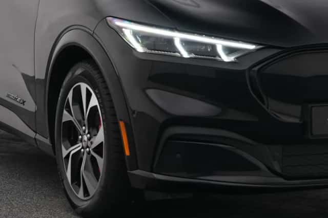 Ford Mustang (2024) thumbnail 18