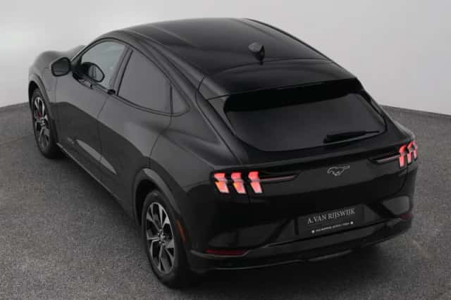 Ford Mustang (2024) thumbnail 26