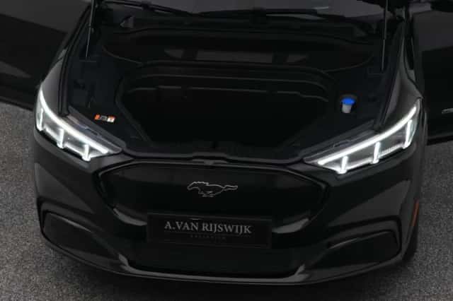 Ford Mustang (2024) thumbnail 32