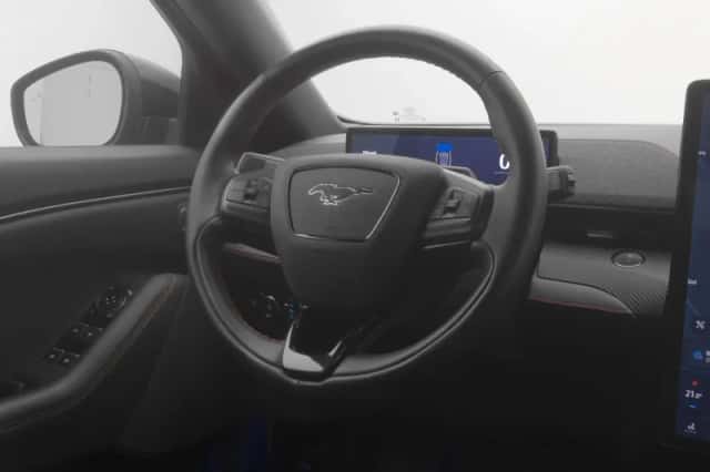 Ford Mustang (2024) thumbnail 8