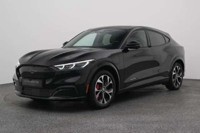 Ford Mustang (2024) thumbnail 1