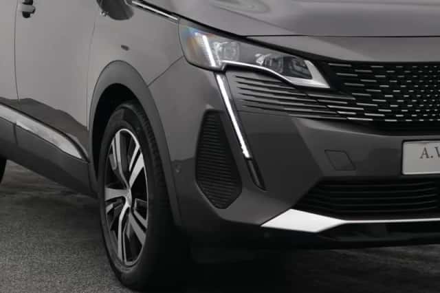 Peugeot 5008 (2021) thumbnail 17