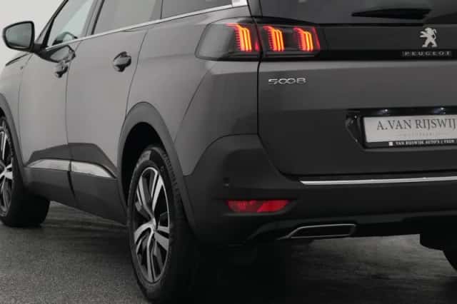 Peugeot 5008 (2021) thumbnail 18