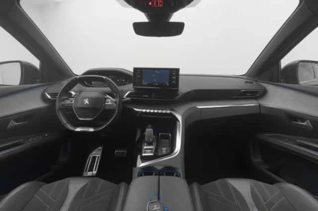 Peugeot 5008 (2021) thumbnail 3