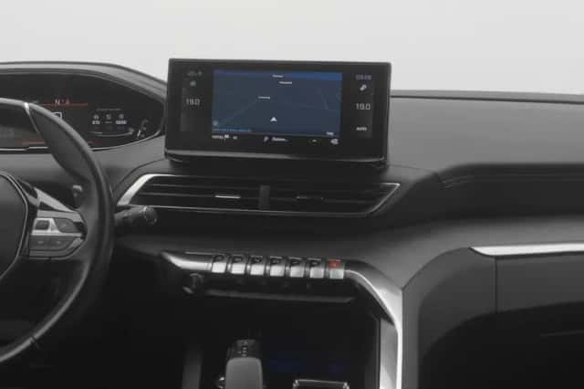 Peugeot 5008 (2021) thumbnail 8