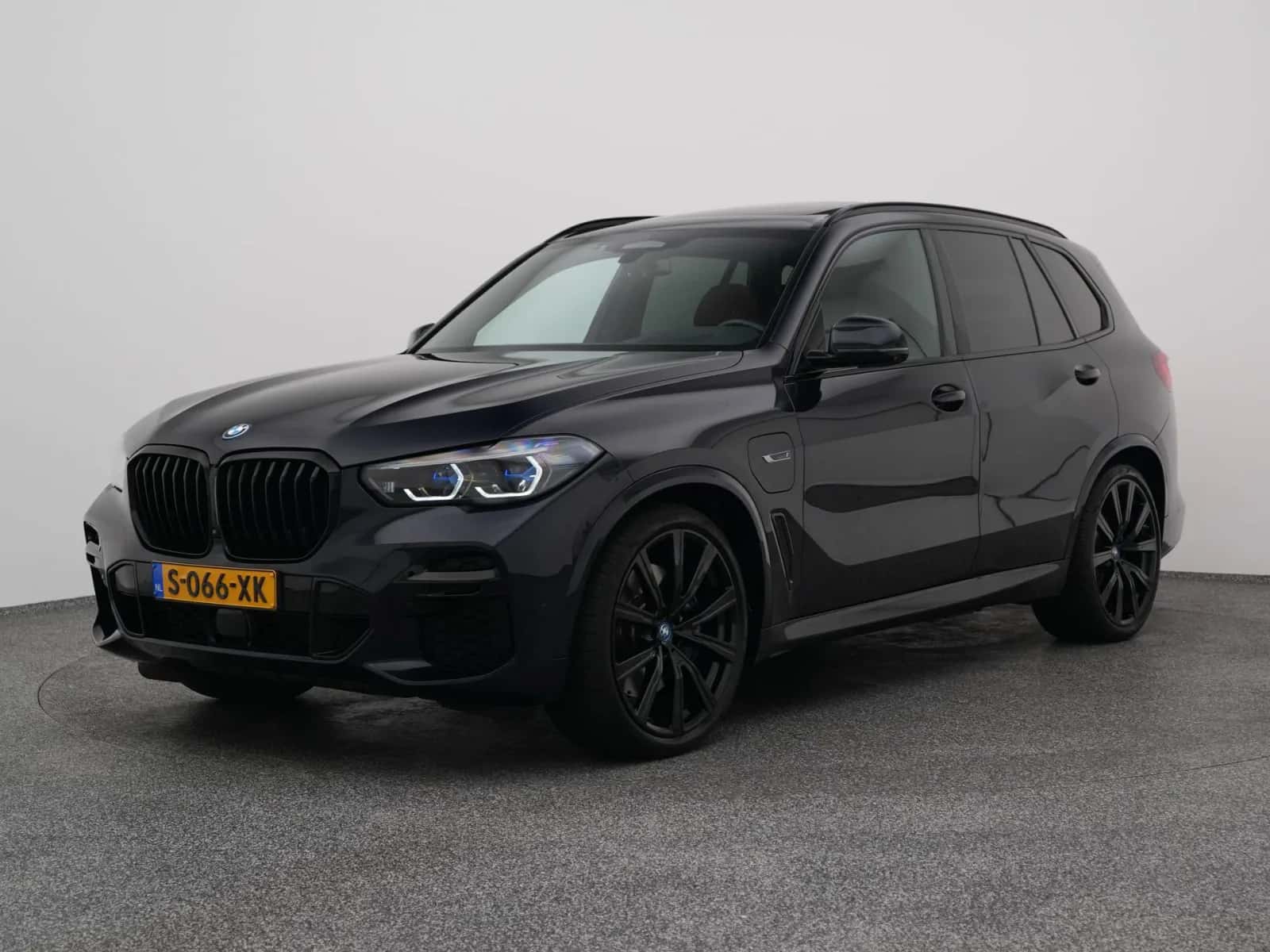 BMW X5 (2023) — foto 1