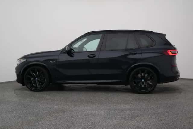 BMW X5 (2023) thumbnail 13