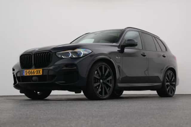 BMW X5 (2023) thumbnail 15
