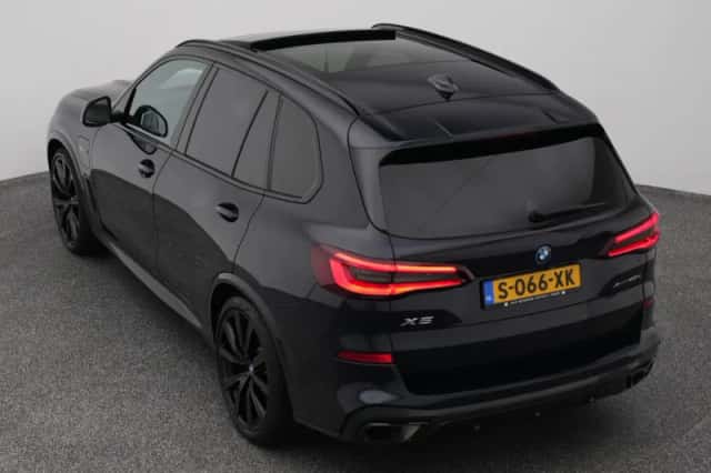 BMW X5 (2023) thumbnail 25