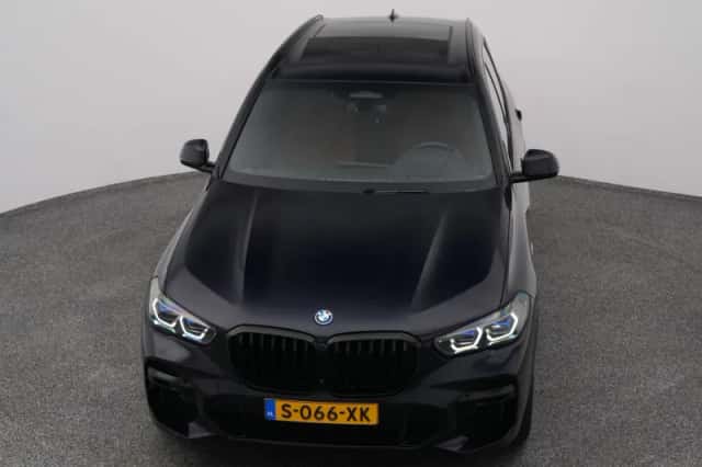 BMW X5 (2023) thumbnail 26