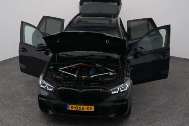 BMW X5 (2023) thumbnail 27