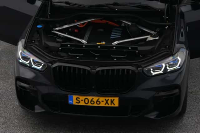 BMW X5 (2023) thumbnail 31