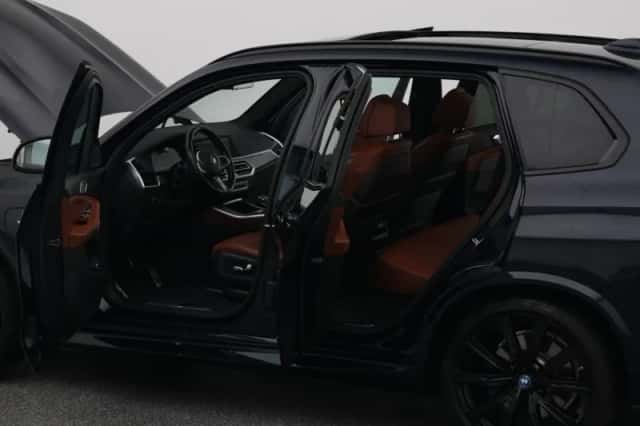BMW X5 (2023) thumbnail 33