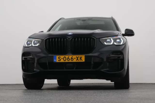BMW X5 (2023) thumbnail 35