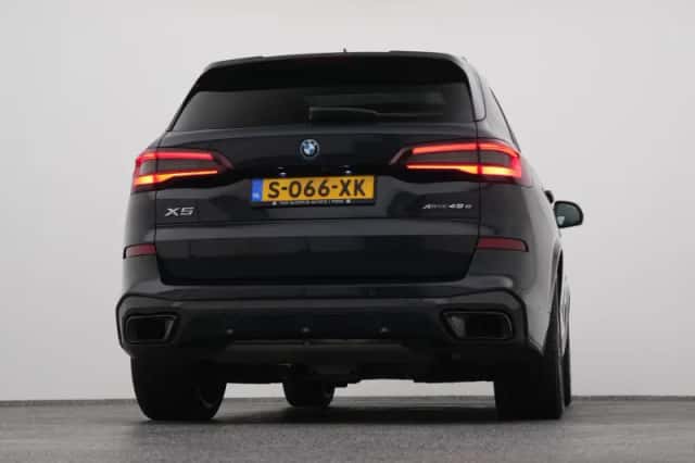 BMW X5 (2023) thumbnail 36