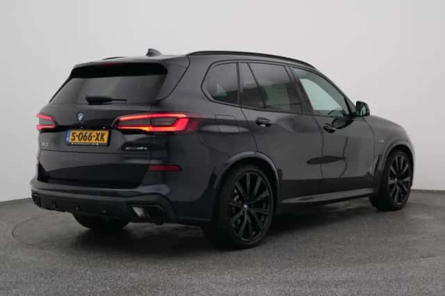 BMW X5 (2023) thumbnail 6