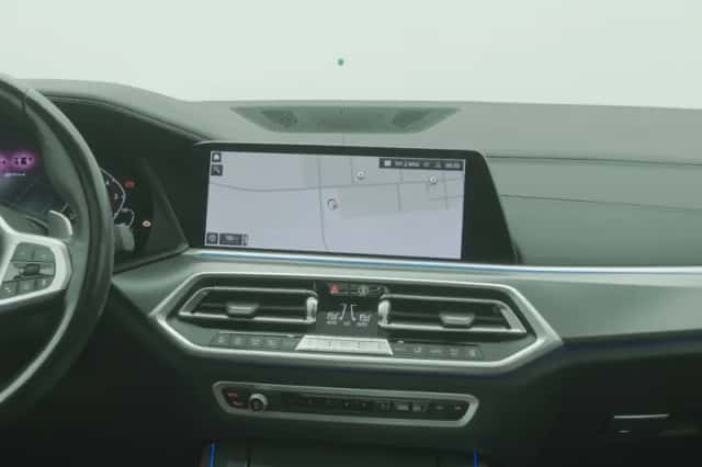BMW X5 (2023) thumbnail 8