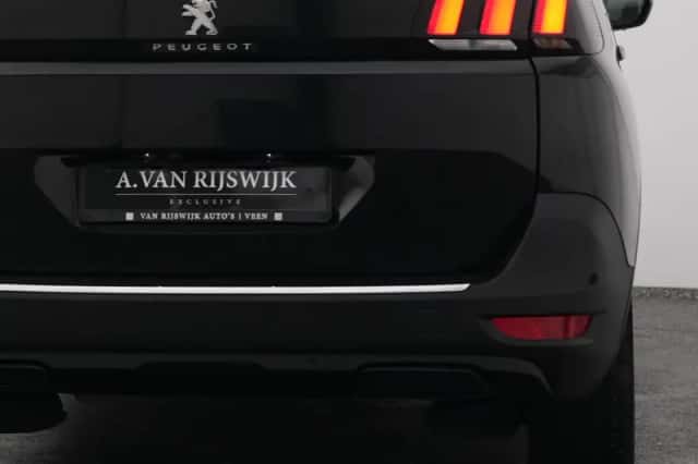 Peugeot 5008 (2023) thumbnail 20