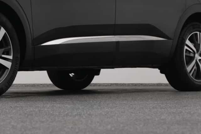 Peugeot 5008 (2023) thumbnail 37