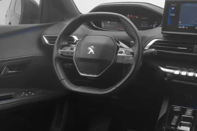 Peugeot 5008 (2023) thumbnail 7