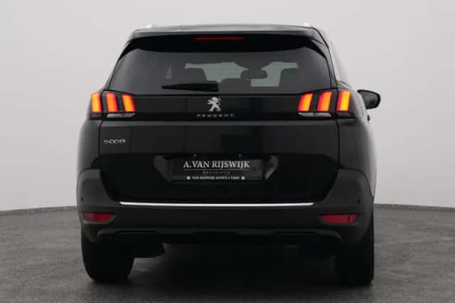 Peugeot 5008 (2023) thumbnail 10