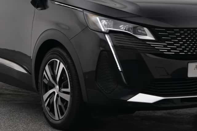 Peugeot 3008 (2021) thumbnail 17