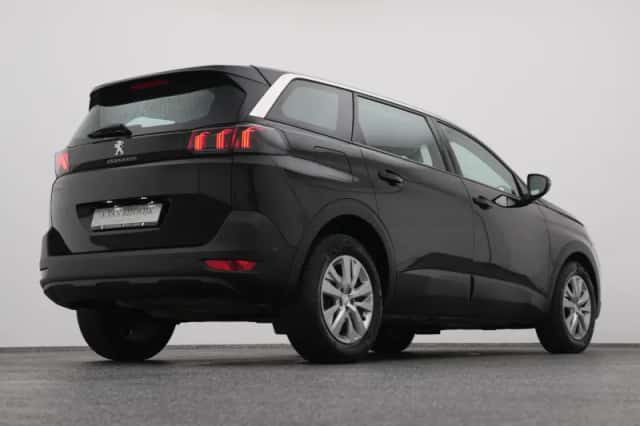 Peugeot 5008 (2022) thumbnail 16