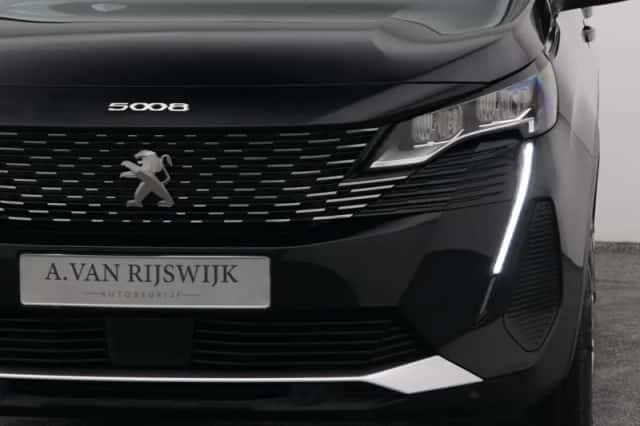 Peugeot 5008 (2022) thumbnail 19