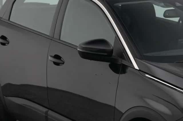 Peugeot 5008 (2022) thumbnail 23