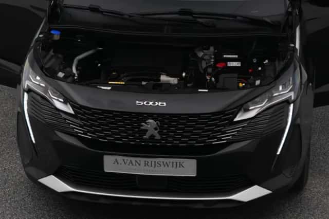 Peugeot 5008 (2022) thumbnail 31