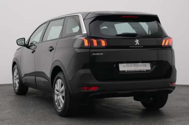 Peugeot 5008 (2022) thumbnail 5