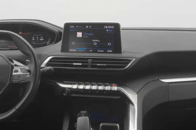 Peugeot 5008 (2022) thumbnail 8