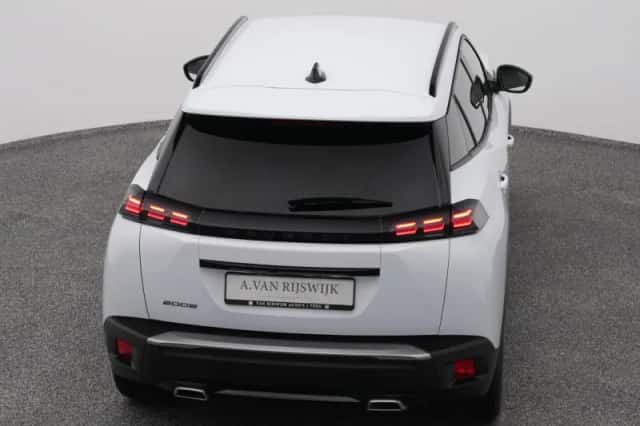 Peugeot 2008 (2023) thumbnail 28