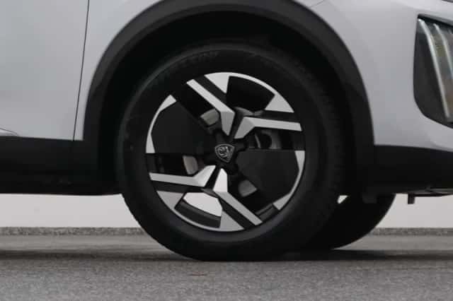 Peugeot 2008 (2023) thumbnail 42