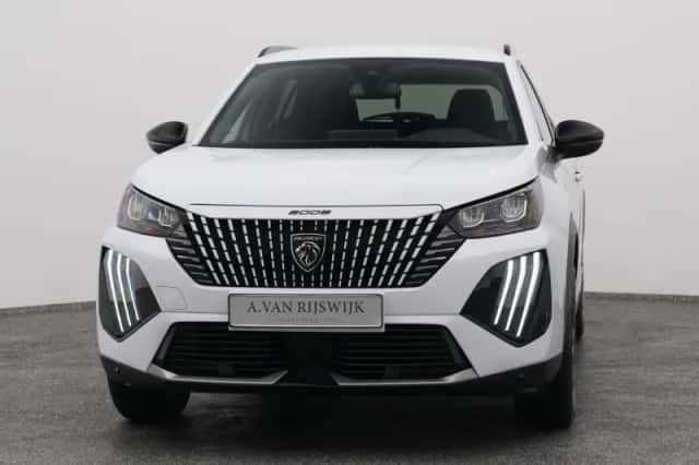 Peugeot 2008 (2023) thumbnail 9