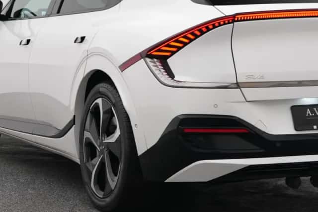 Kia EV6 (2023) thumbnail 19