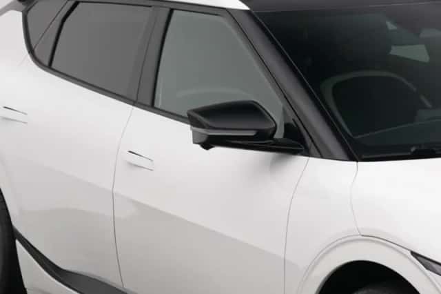 Kia EV6 (2023) thumbnail 23