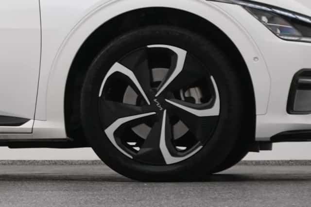 Kia EV6 (2023) thumbnail 42